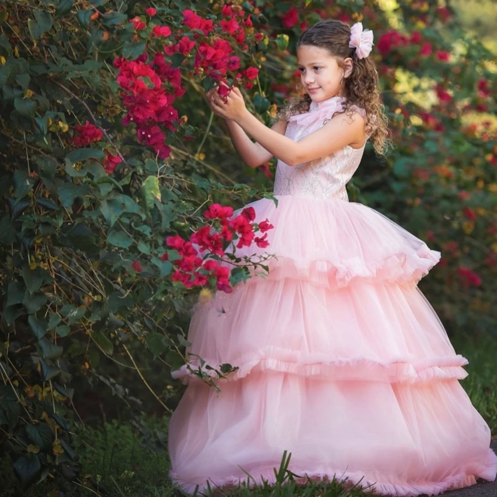 Gown blush